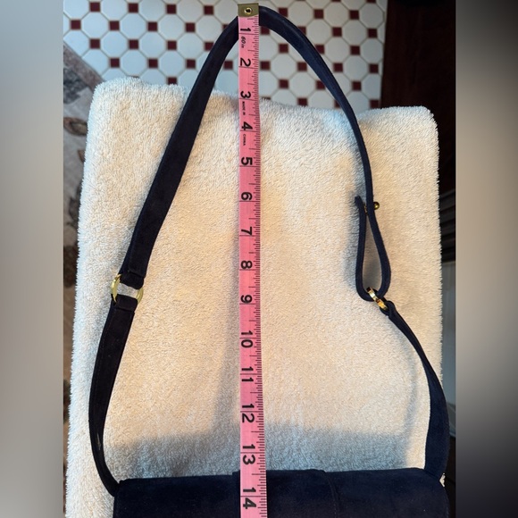 Vintage Saks Fifth Avenue Blue Suede Shoulder Bag with Gold-Tone Hardware - Picture 5 of 7